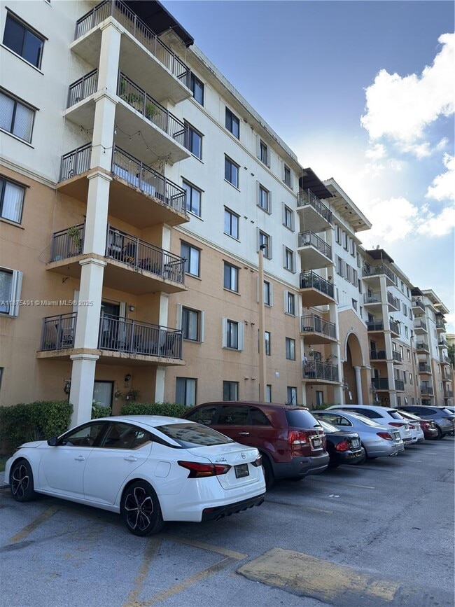 Building Photo - 9340 Fontainebleau Blvd Unit W409 Rental
