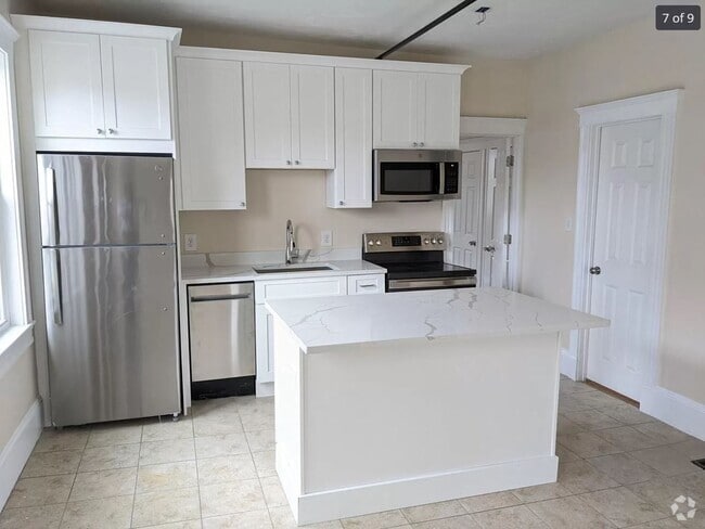 Building Photo - 402 Neponset Ave Unit 2L Rental