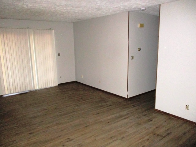 Photo - 1600 Northbrook Dr