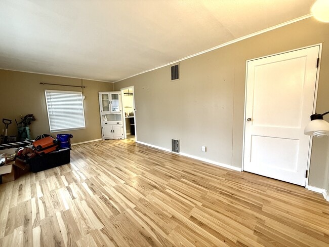 Photo - 11 Laurel Ct