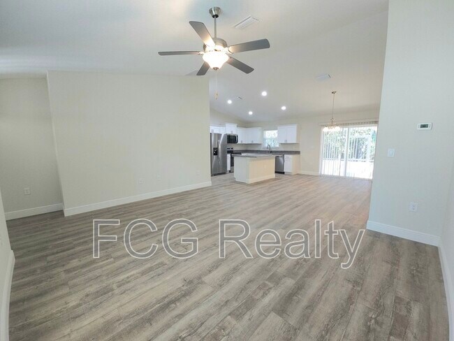 Photo - 10663 N Adler Dr