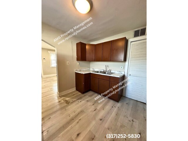 Photo - CENTER TOWNSHIP! **** SECTION 8 ****