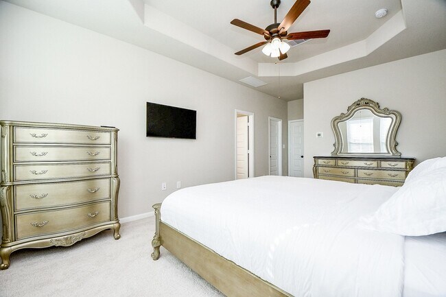 Photo - 2033 Millbridge Spring Ln