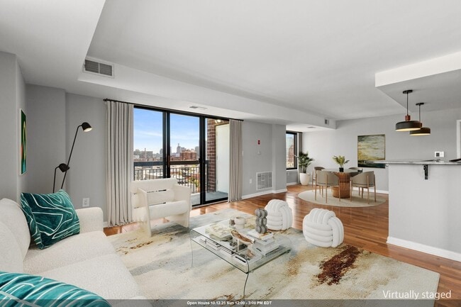 Building Photo - 700 1st St Unit 11 E