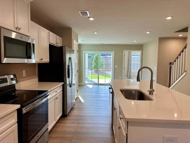 Photo - 107 Oxbow Dr