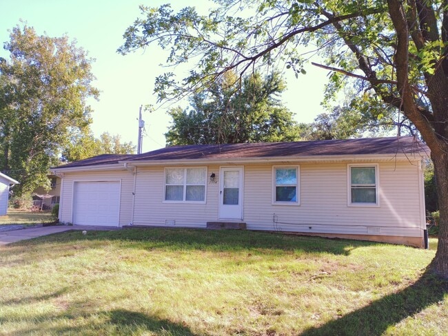 Photo - 2504 Glenn Dr