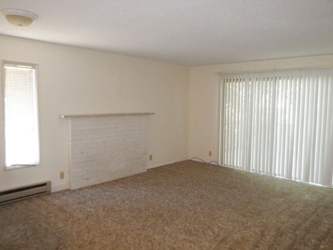 Photo - NE Bend 2bed/1.5bath Townhome near St Charles Unidad 2007