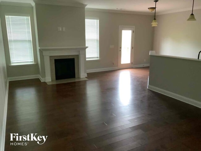 Photo - 1651 Ashmead Ln