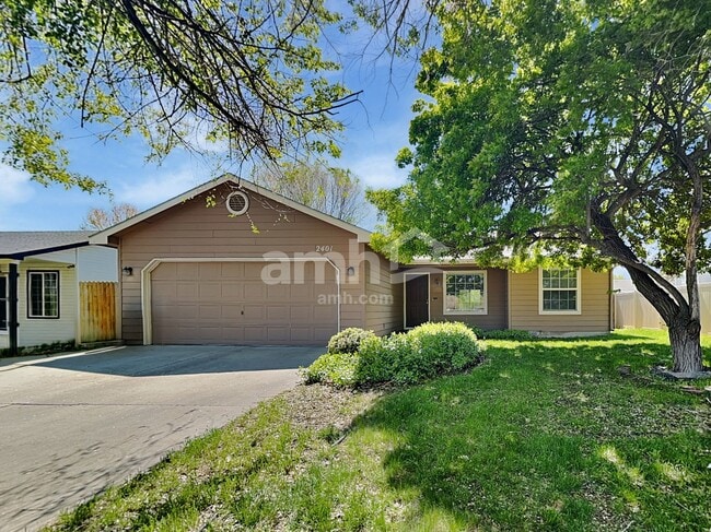 Building Photo - 2401 Louisiana Pl