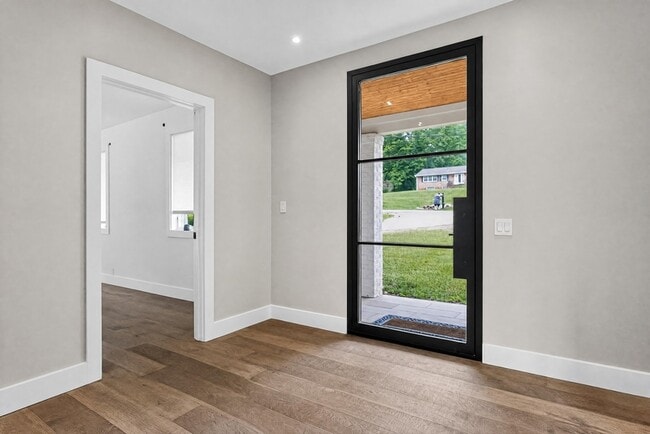 Photo - 7818 Leland Rd