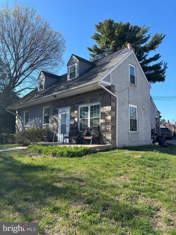 Photo - 2588 Radcliffe Rd