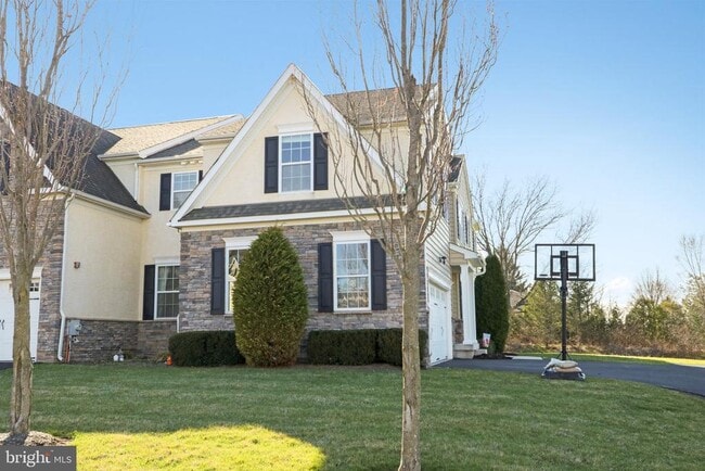 Building Photo - 1035 Thorndale Dr