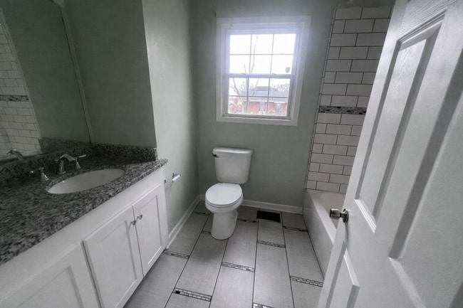 Photo - 1100 N 6th St