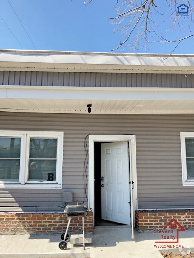 Building Photo - 1502 N Dixie Ave Unit B Rental
