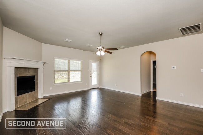 Photo - 2109 Lorrie Ln