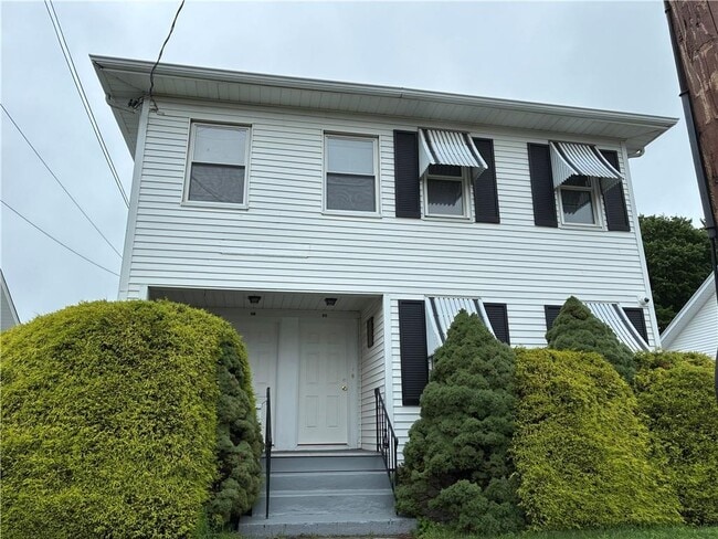 Building Photo - 56 Hatfield St