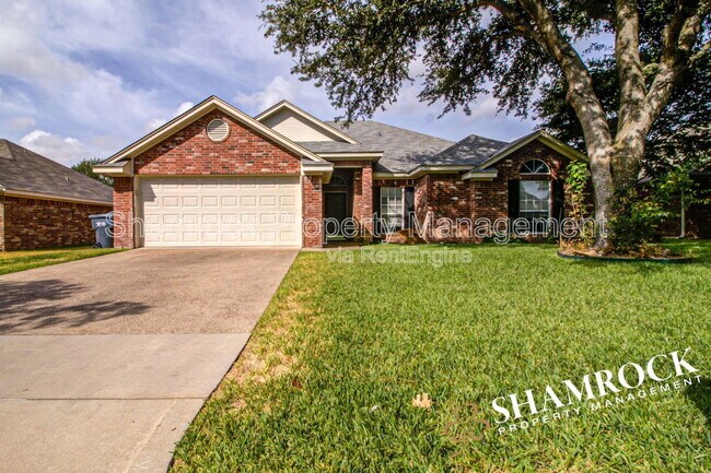 Building Photo - 3005 Comanche Trail Rental
