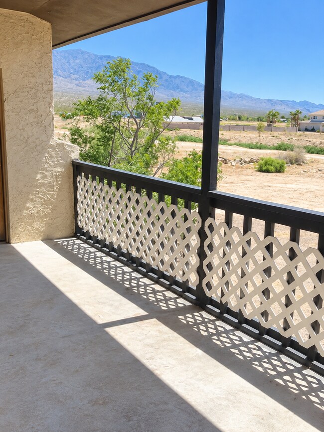 437 N River Ln Unit Desert Springs