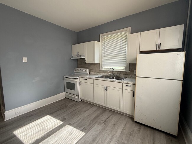 Photo - 1610 Hampton Ave SW Unit 1610 Hampton Avenue  1