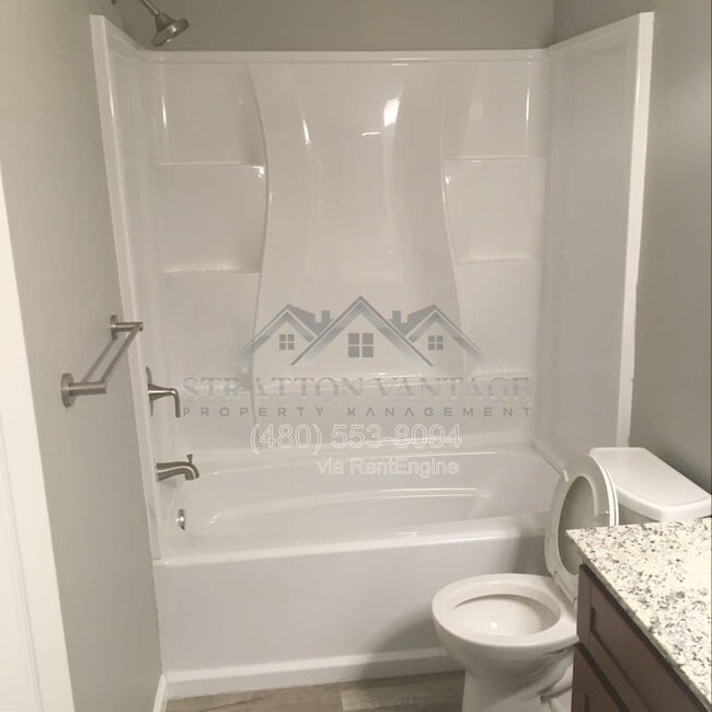 Photo - 852 N Stapley Dr