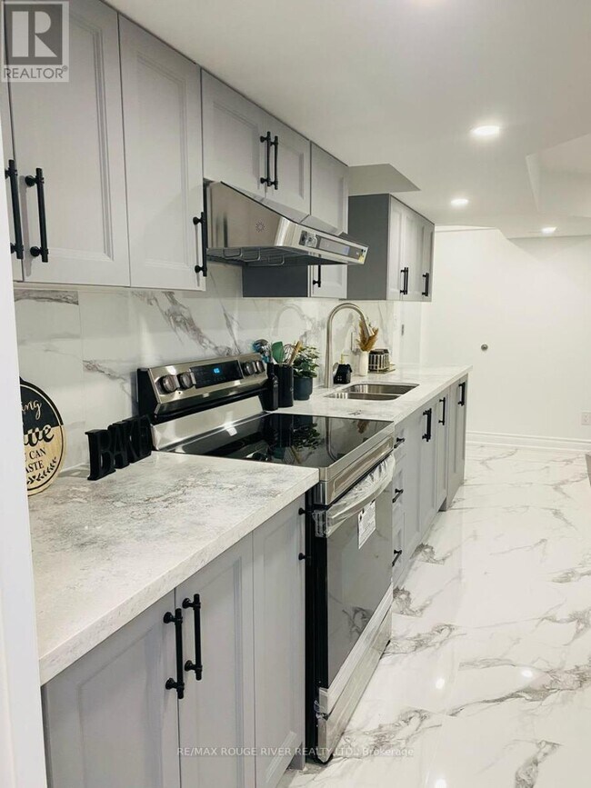 Photo - 8 Wimbledon Ct