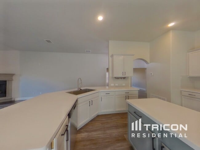 Photo - 1025 N Churchill Dr