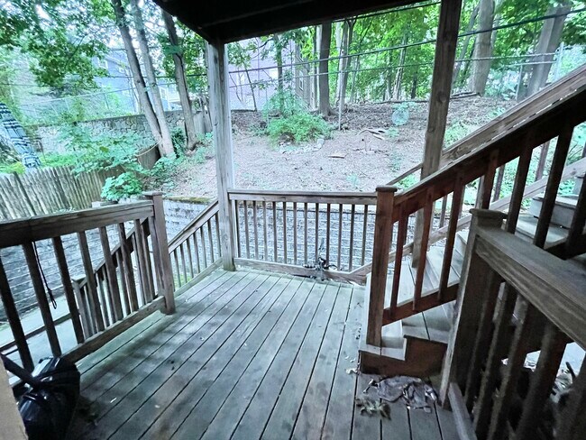 Photo - 128 Hillside St