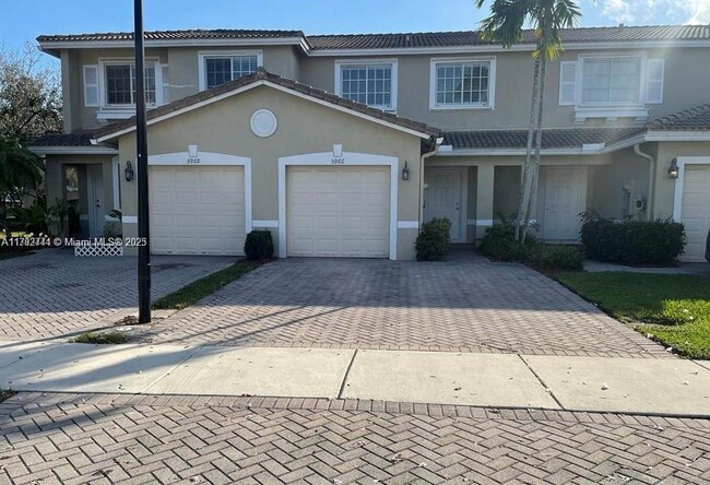 Photo - 5966 Abbey Rd Townhome