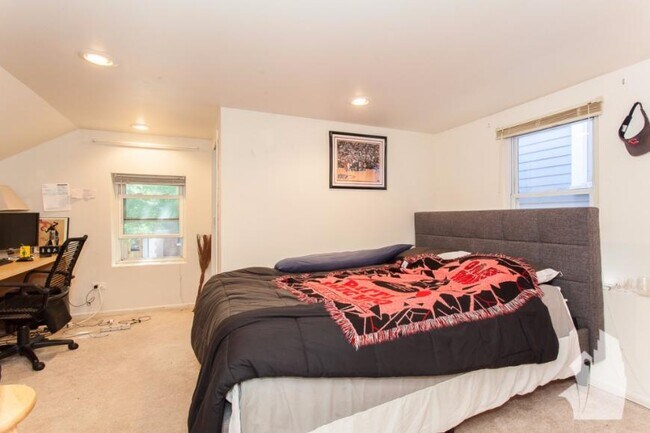 Photo - 3 bedroom in Chicago IL 60614 Unit 1