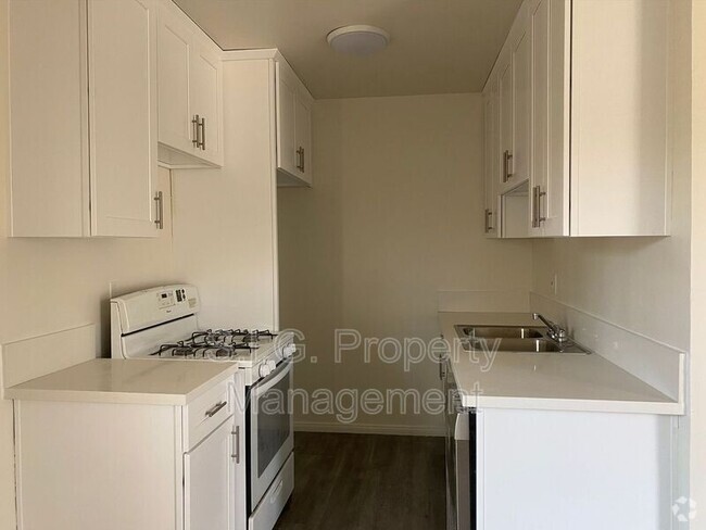 Building Photo - 7766 Wyngate St Unit #15 Rental