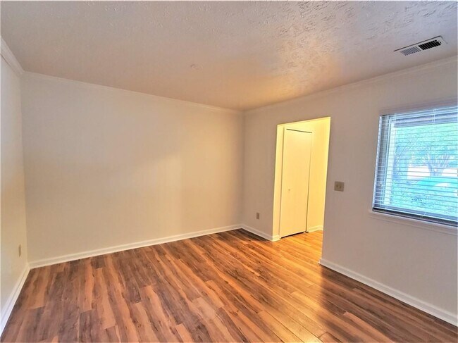 Photo - 66 Country Pl Ct