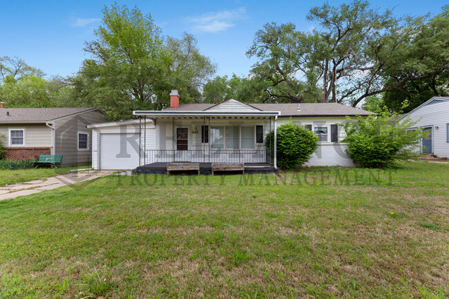 Photo - 1642 Denver Dr House