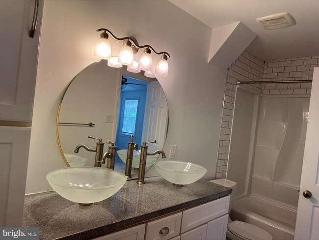 Photo - 1070 Baywood Dr Townhome