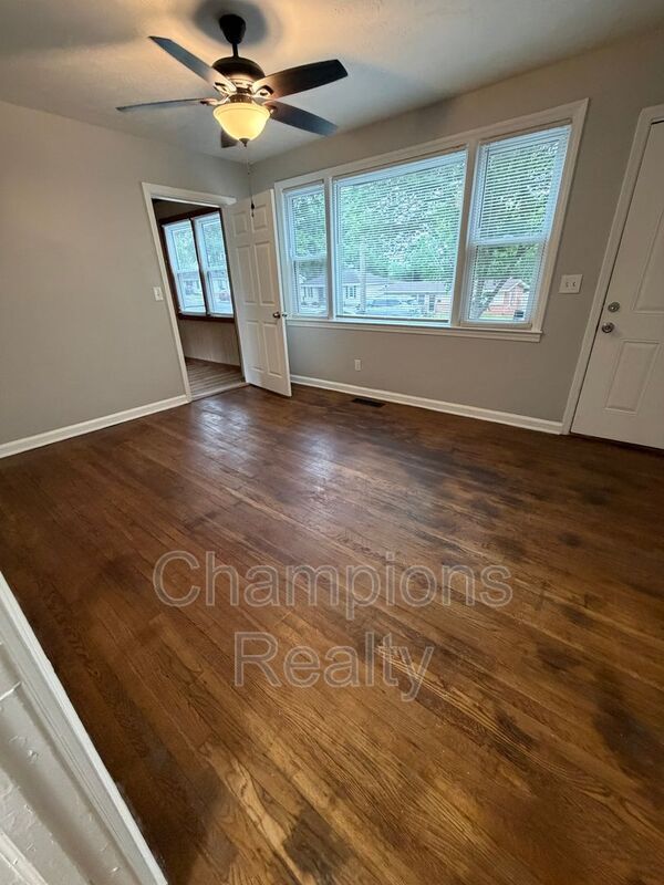 Photo - 403 46th St Unidad Bldg. A