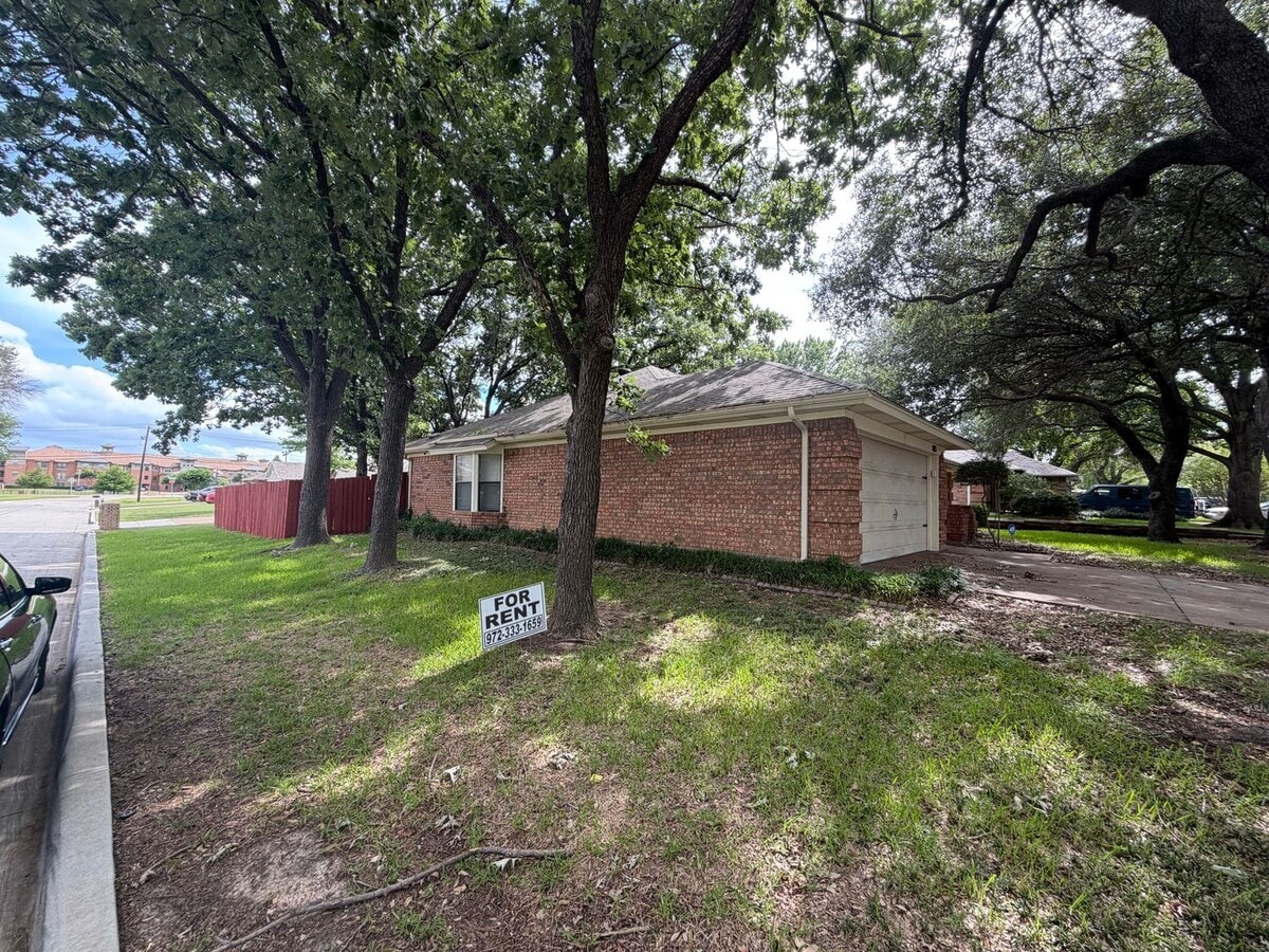 Photo - 2113 Atlas Ct