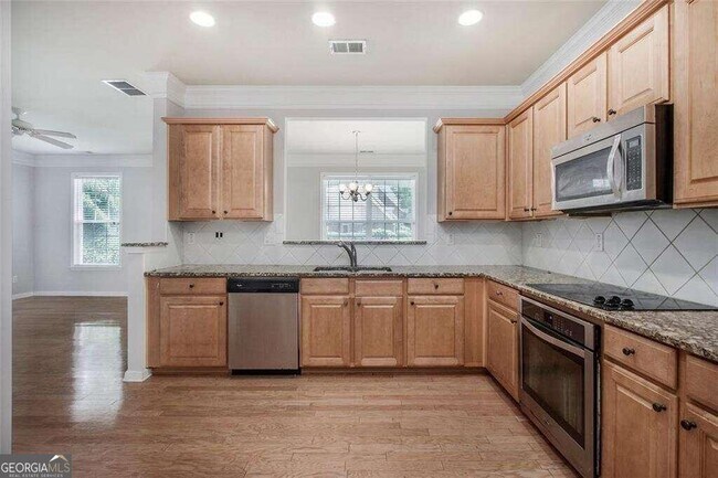 Photo - 608 Lofty Ln