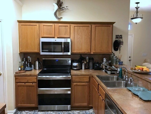 Photo - 303 Sequoia Dr