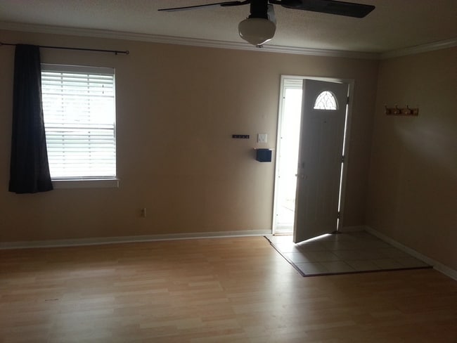 Photo - 5713 Bramblegate Rd