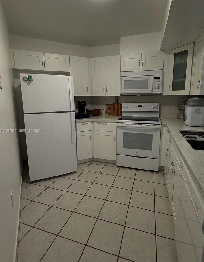 Photo - 9437 Fontainebleau Blvd Unidad 110-16