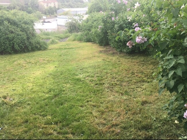 Photo - 225 NW Harrison St