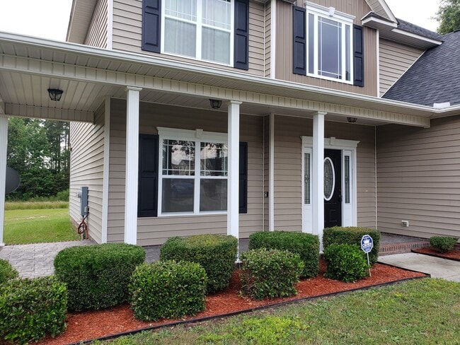 Photo - Beautiful Harnett County Home Located on a Small Cul-de-sac with a water view!