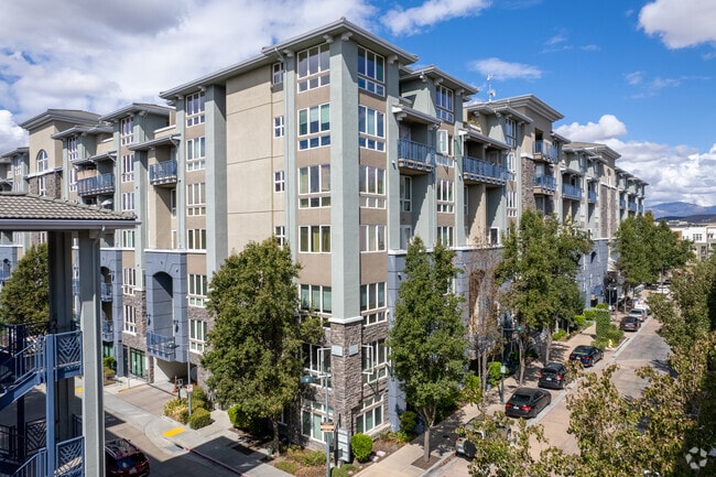 Photo - Elan at Dublin Station