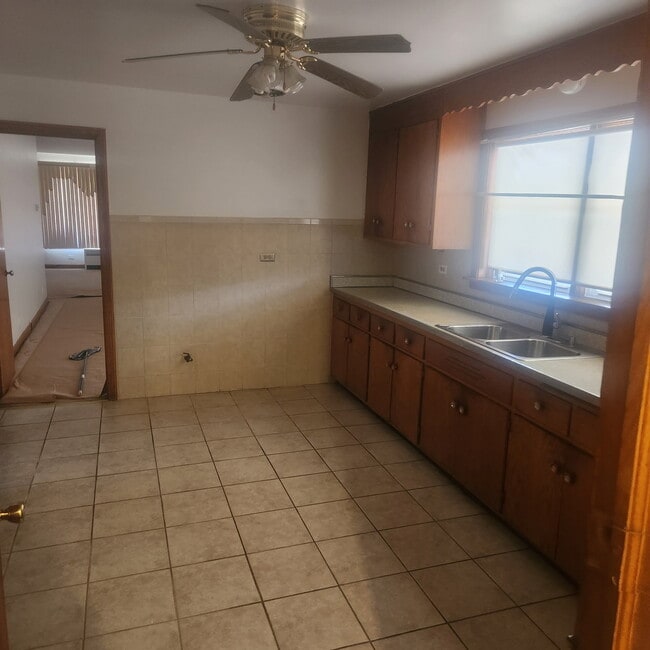 Photo - 6656 S Fairfield Ave Unit 1