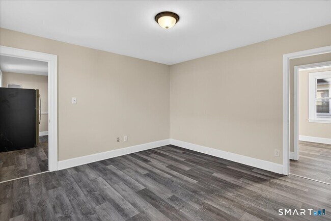 Photo - 38 Bristol St Unit 3