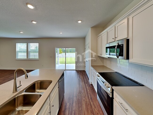 Photo - 237 Onate Cir