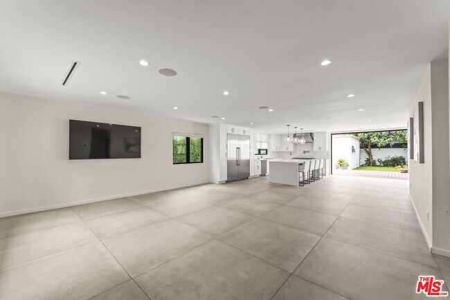 Photo - 6459 Colgate Ave