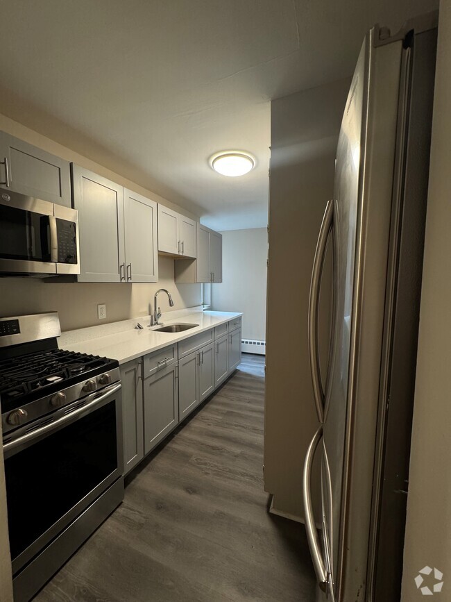 Building Photo - Kent Village Rental