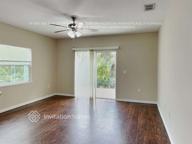 Photo - 2443 Longworthy Rd