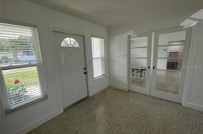 305 N Hercules Ave