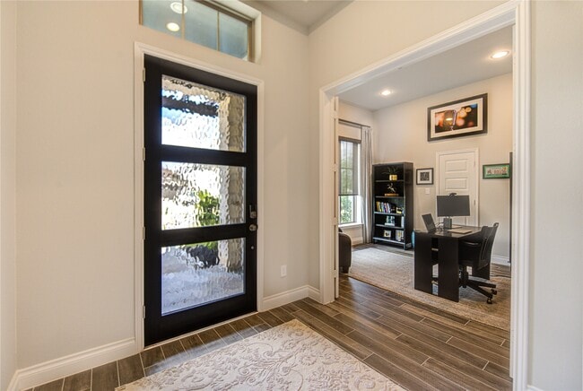 Photo - 1930 Creekwood Cv